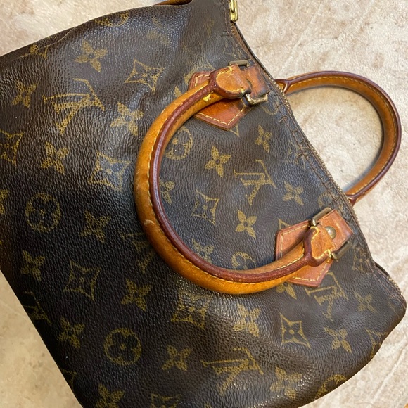 Louis Vuitton Monogram Speedy - Picture 6 of 12